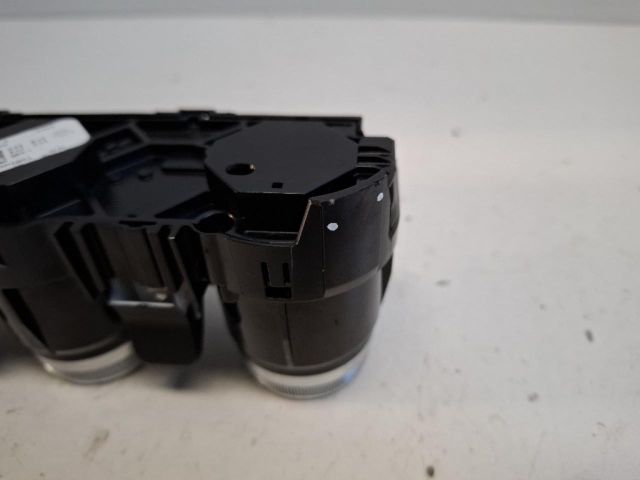 bontott RENAULT ZOE Fűtéskapcsoló