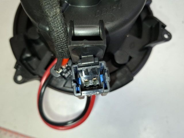 bontott RENAULT ZOE Fűtőmotor (Klímás)