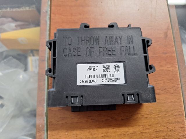 bontott RENAULT ZOE Gateway Elektronika