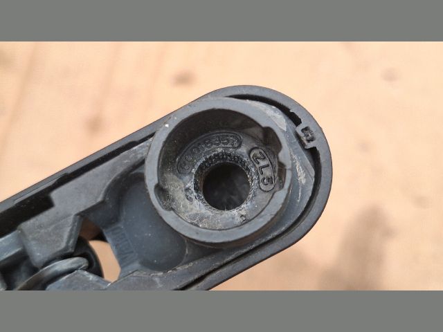 bontott RENAULT ZOE Hátsó Ablaktörlő Kar