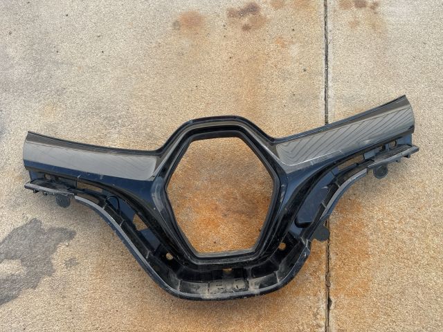 bontott RENAULT ZOE Hűtőrács