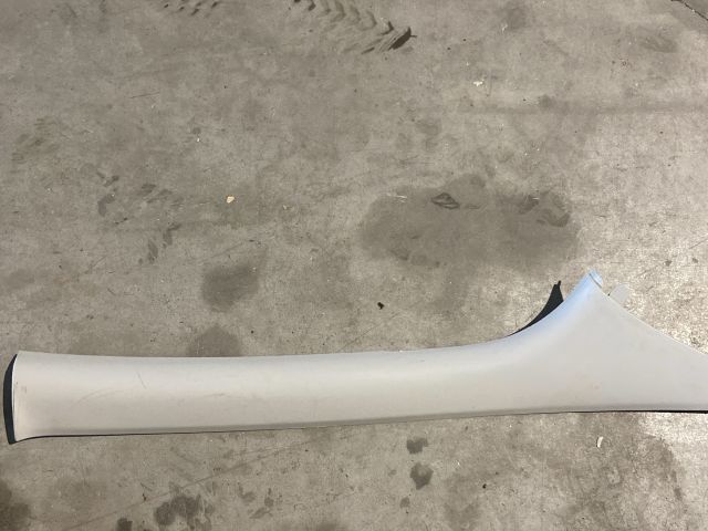 bontott RENAULT ZOE Jobb A Oszlop Burkolat