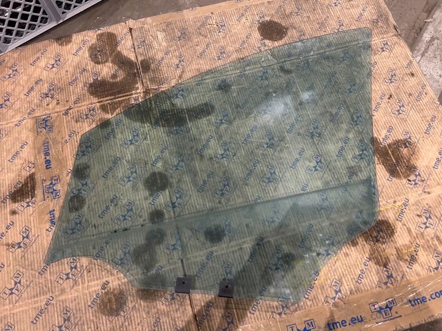 bontott RENAULT ZOE Jobb első Ablak