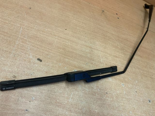 bontott RENAULT ZOE Jobb első Ablaktörlő Kar