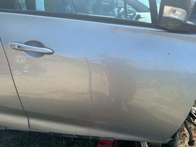 bontott RENAULT ZOE Jobb első Ajtó (Üres lemez)