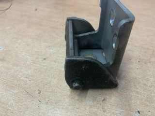 bontott RENAULT ZOE Jobb első Alsó Zsanér