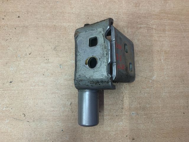 bontott RENAULT ZOE Jobb első Alsó Zsanér