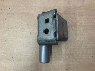 bontott RENAULT ZOE Jobb első Alsó Zsanér