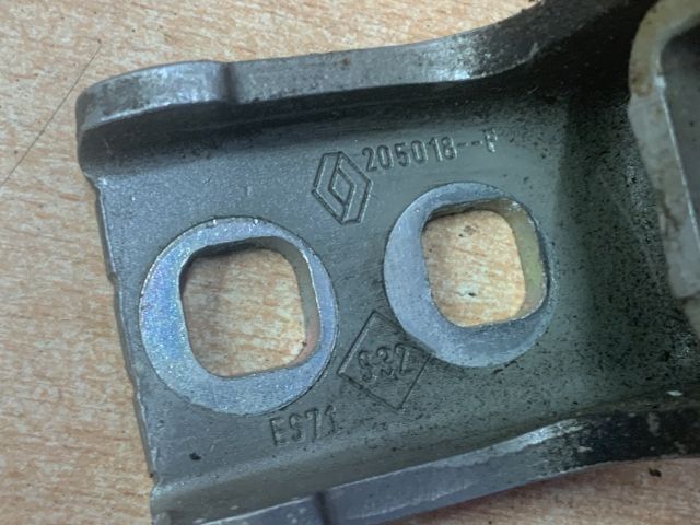 bontott RENAULT ZOE Jobb első Felső Zsanér