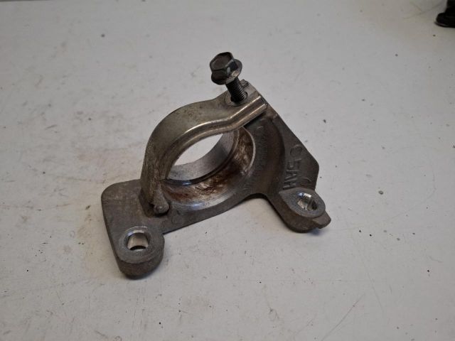 bontott RENAULT ZOE Jobb első Féltengely Tartó