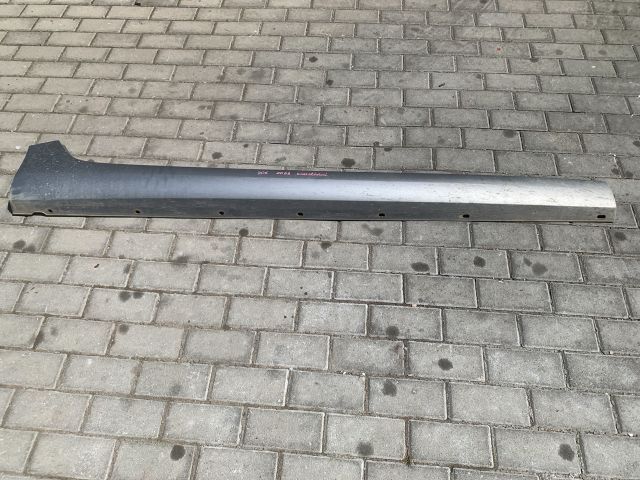 bontott RENAULT ZOE Jobb első Küszöb Díszléc