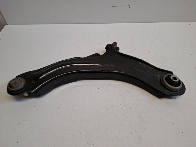 bontott RENAULT ZOE Jobb első Lengőkar