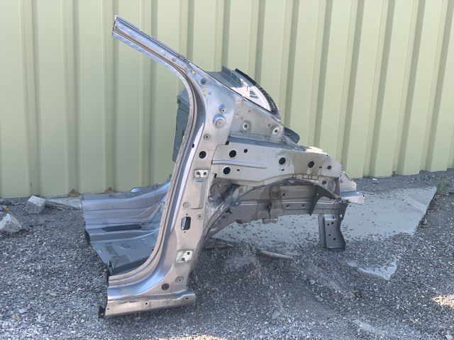 bontott RENAULT ZOE Jobb első Negyed Karosszéria Csomag