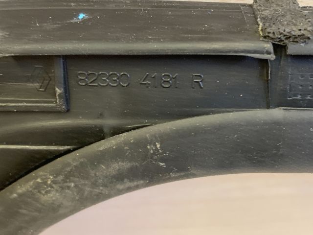 bontott RENAULT ZOE Jobb hátsó Ablakvezető Gumi