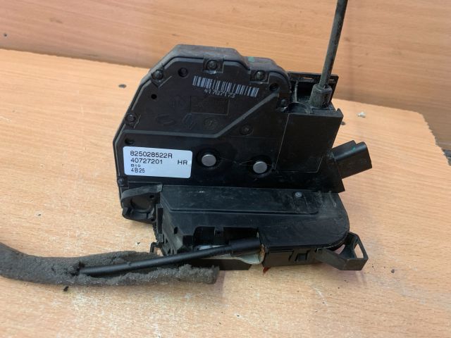 bontott RENAULT ZOE Jobb hátsó Ajtózár