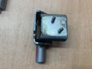 bontott RENAULT ZOE Jobb hátsó Alsó Zsanér