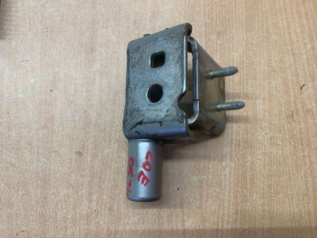 bontott RENAULT ZOE Jobb hátsó Alsó Zsanér