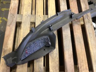 bontott RENAULT ZOE Jobb hátsó Belső Küszöb Burkolat