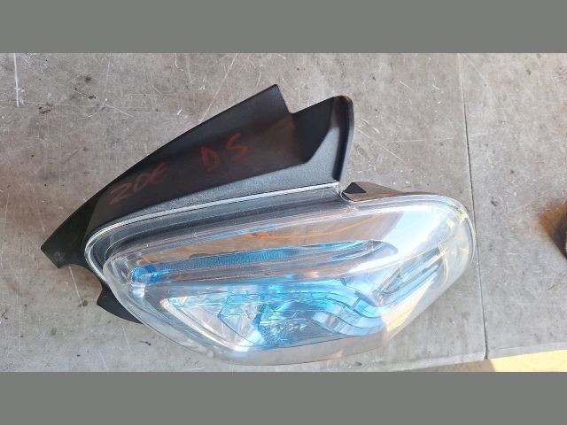 bontott RENAULT ZOE Jobb Hátsó Lámpa