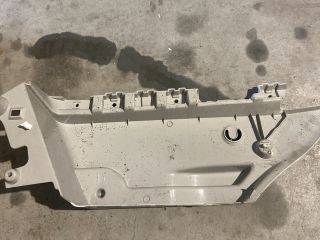 bontott RENAULT ZOE Jobb Kalaptartó Tartó Konzol