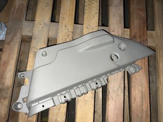 bontott RENAULT ZOE Jobb Kalaptartó Tartó Konzol