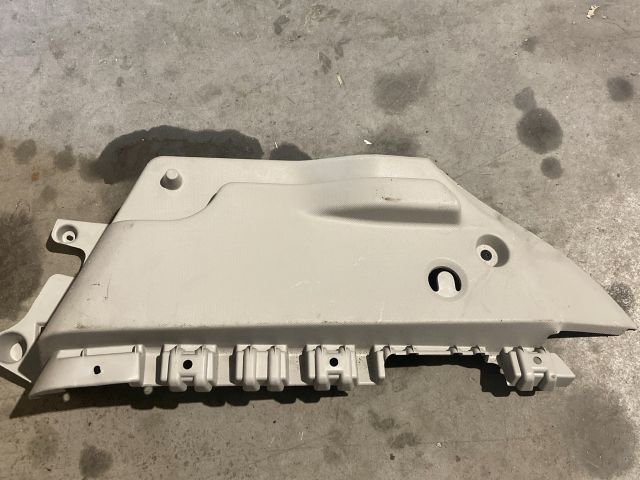 bontott RENAULT ZOE Jobb Kalaptartó Tartó Konzol