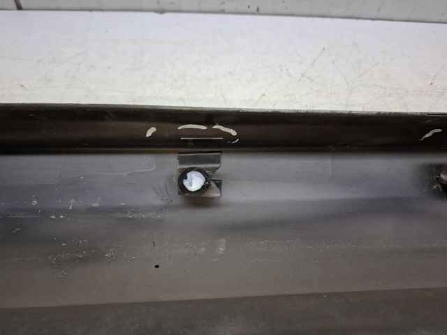 bontott RENAULT ZOE Jobb Küszöb Légterelő