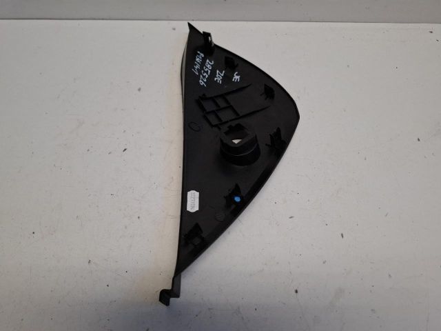 bontott RENAULT ZOE Jobb Műszerfal Oldalkárpit