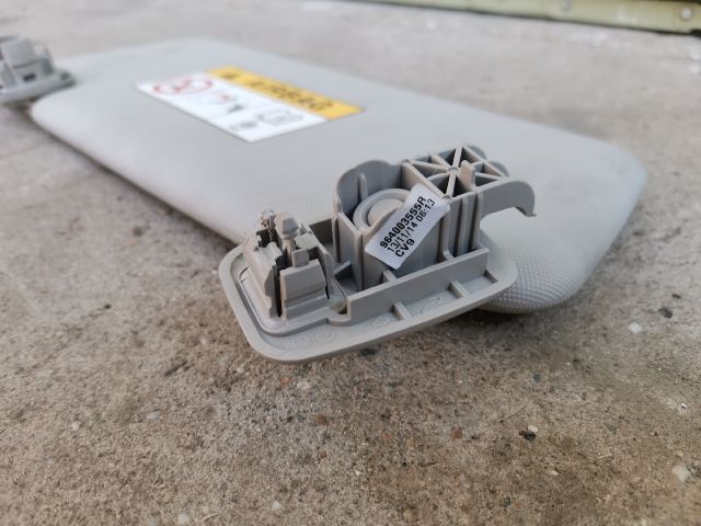 bontott RENAULT ZOE Jobb Napellenző