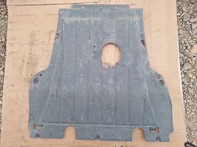 bontott RENAULT ZOE Kartervédő