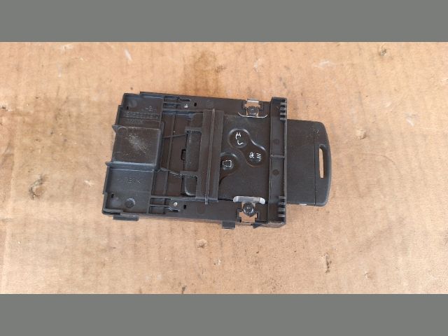 bontott RENAULT ZOE Kártyaolvasó