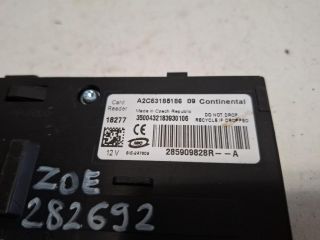 bontott RENAULT ZOE Kártyaolvasó