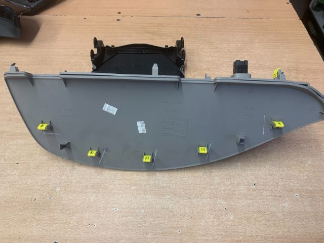 bontott RENAULT ZOE Kilométeróra Keret