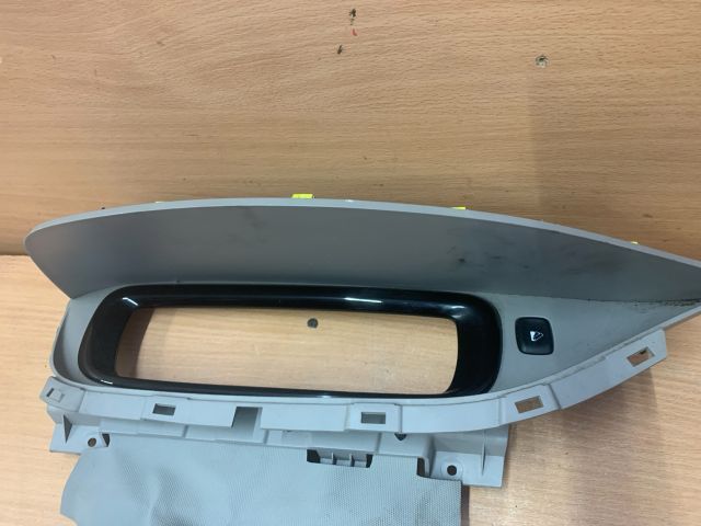 bontott RENAULT ZOE Kilométeróra Keret