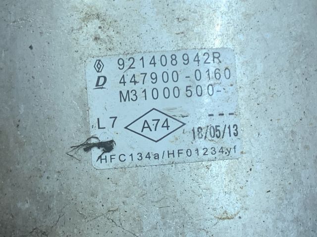 bontott RENAULT ZOE Klíma Párátlanító Tartály