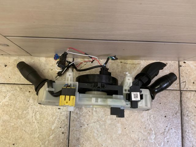 bontott RENAULT ZOE Komplett Kormánykapcsoló (Bajuszkapcsoló)