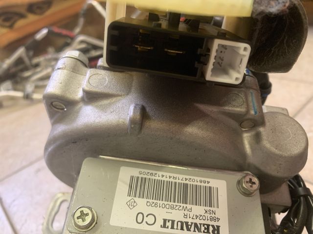 bontott RENAULT ZOE Kormányoszlop