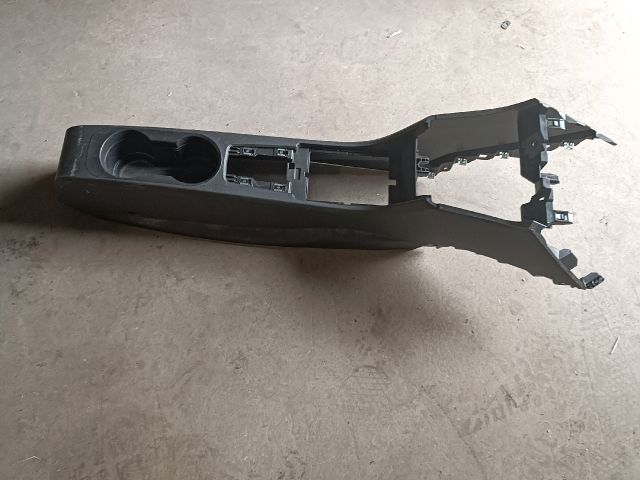 bontott RENAULT ZOE Középkonzol Keret