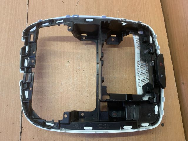 bontott RENAULT ZOE Középkonzol Keret