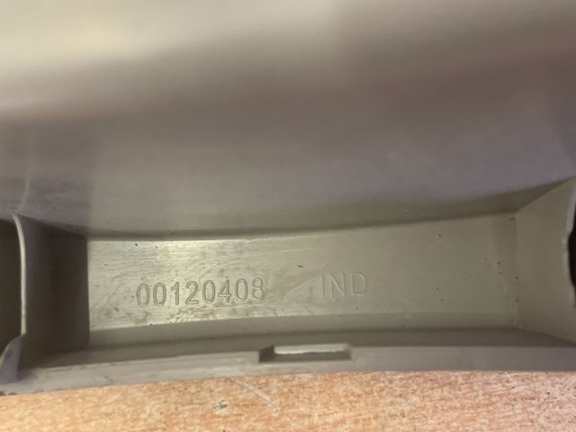 bontott RENAULT ZOE Középső Kardánbox Burkolat