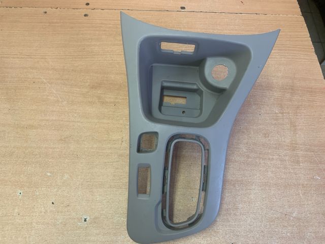 bontott RENAULT ZOE Középső Kardánbox Burkolat