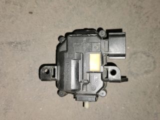 bontott RENAULT ZOE Központizár Motor Tankajtó