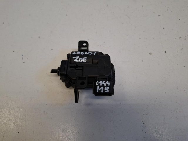 bontott RENAULT ZOE Központizár Motor Tankajtó