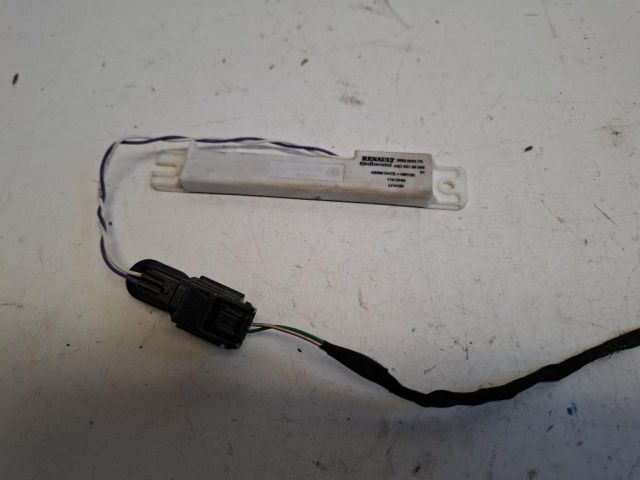 bontott RENAULT ZOE Kulcs Nélküli Nyitás Jeladó