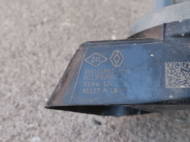 bontott RENAULT ZOE Kürt