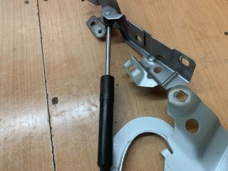 bontott RENAULT ZOE Motorháztető Bal Zsanér