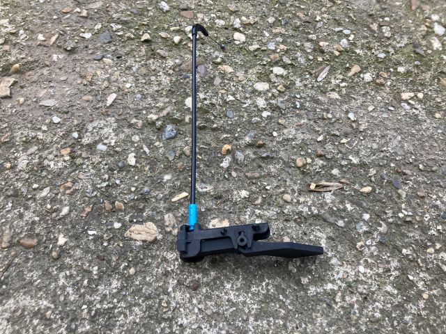 bontott RENAULT ZOE Motorháztető Nyitó Bowden