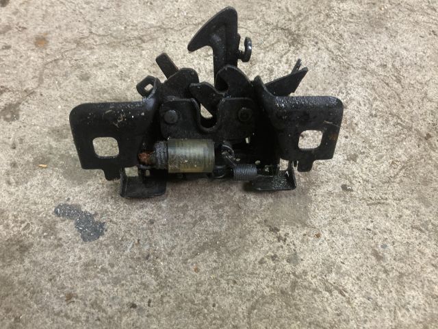 bontott RENAULT ZOE Motorháztető Zárszerkezet