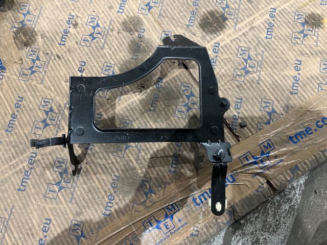 bontott RENAULT ZOE Motorvezérlő Doboz (Műanyag)