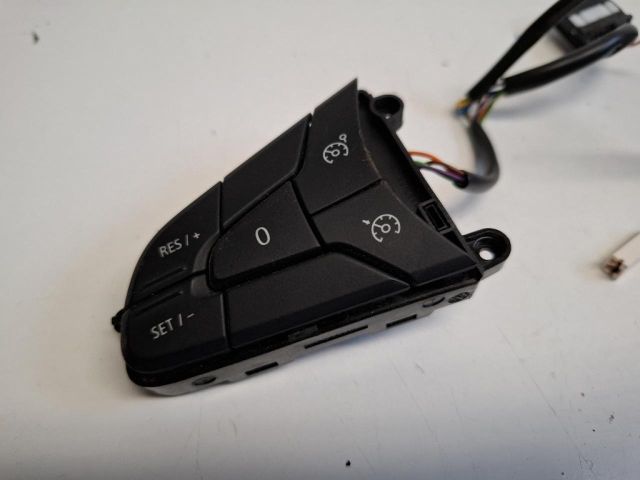 bontott RENAULT ZOE Multikormány Kapcsoló Pár